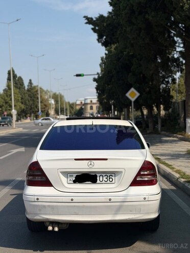 Mercedes C 200 2001, 438,000 km - 2.2 l - Gəncə