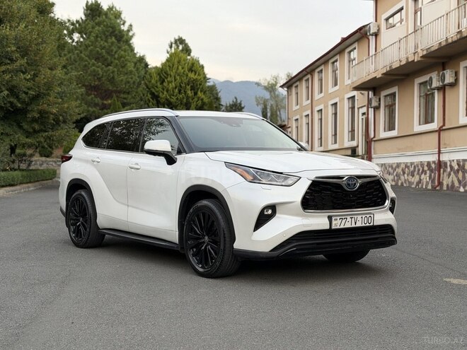 Toyota Highlander 2023, 48,300 km - 2.5 l - Zaqatala