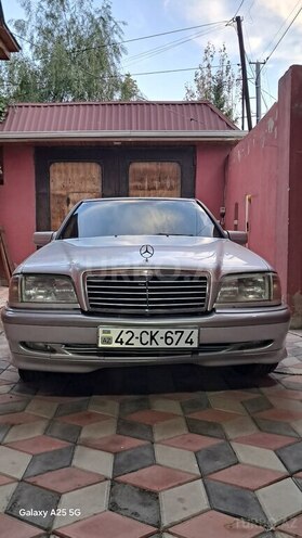 Mercedes C 220 1996, 390,000 km - 2.2 l - Bakı