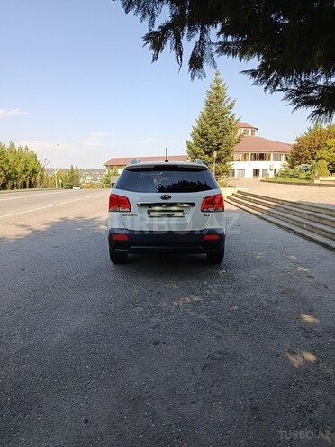 Kia Sorento 2010, 290,414 km - 2.0 l - Qusar
