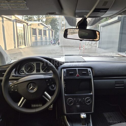 Mercedes B 180 2010, 128,200 km - 1.7 l - Bakı
