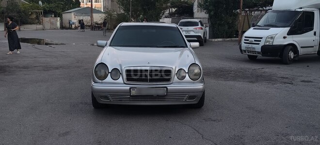 Mercedes E 220 1999, 465,328 km - 2.2 л - Bakı