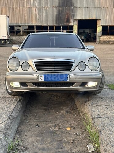 Mercedes E 220 1999, 438,000 km - 2.2 l - Lənkəran