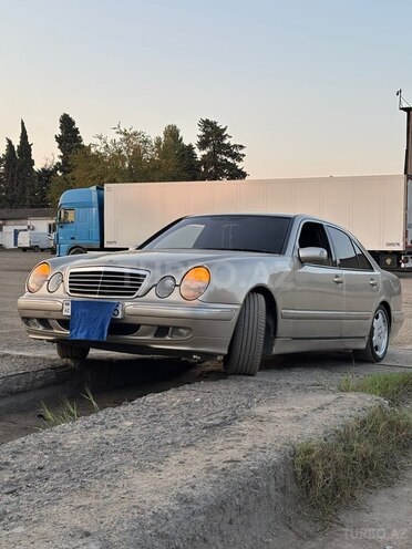Mercedes E 220 1999, 438,000 km - 2.2 l - Lənkəran