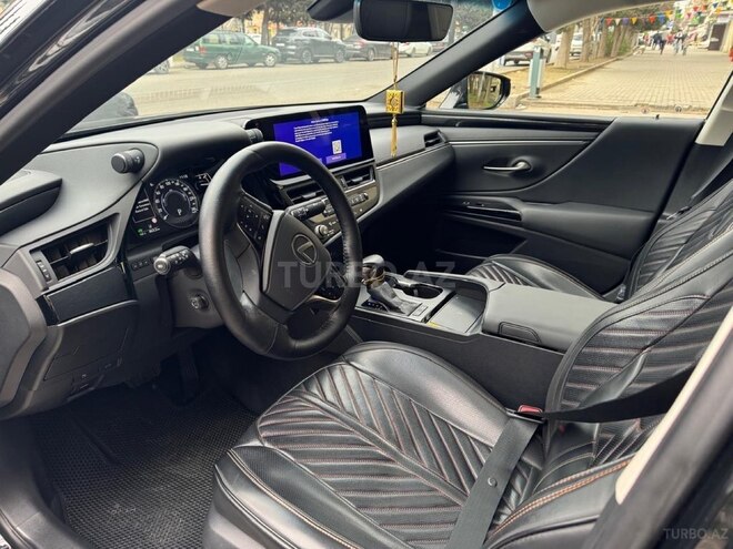 Lexus ES 300h 2024, 37,000 km - 2.5 l - Bakı
