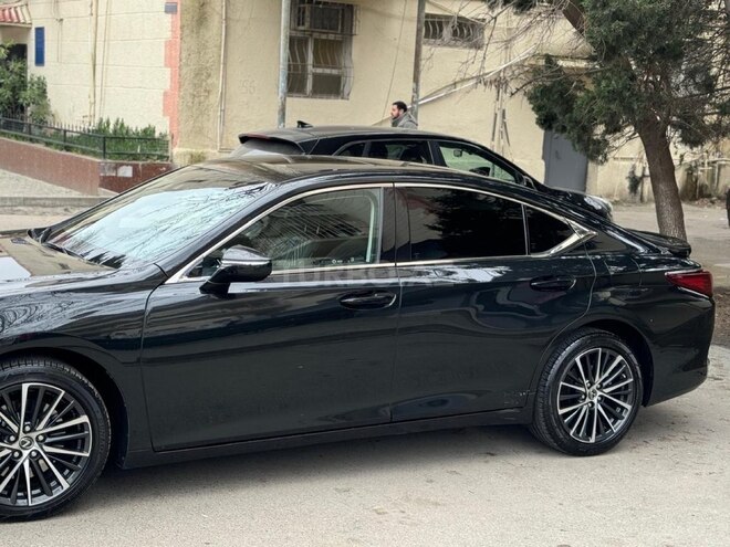 Lexus ES 300h 2024, 37,000 km - 2.5 l - Bakı