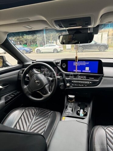 Lexus ES 300h 2024, 37,000 km - 2.5 l - Bakı