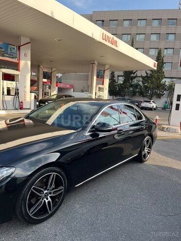 Mercedes E 220 d 2018, 290,000 km - 2.0 l - Bakı
