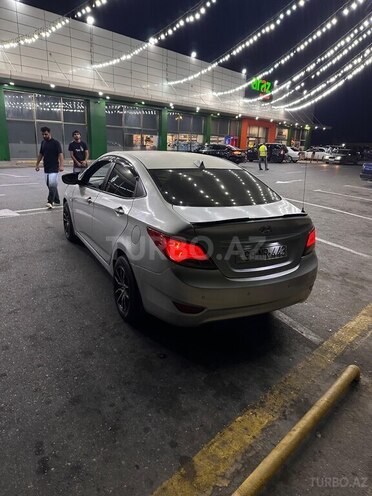 Hyundai Accent 2015, 300,000 km - 1.6 l - Sumqayıt