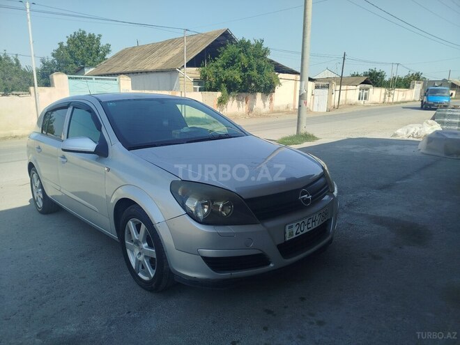 Opel Astra 2006, 260,000 km - 1.4 l - Gəncə