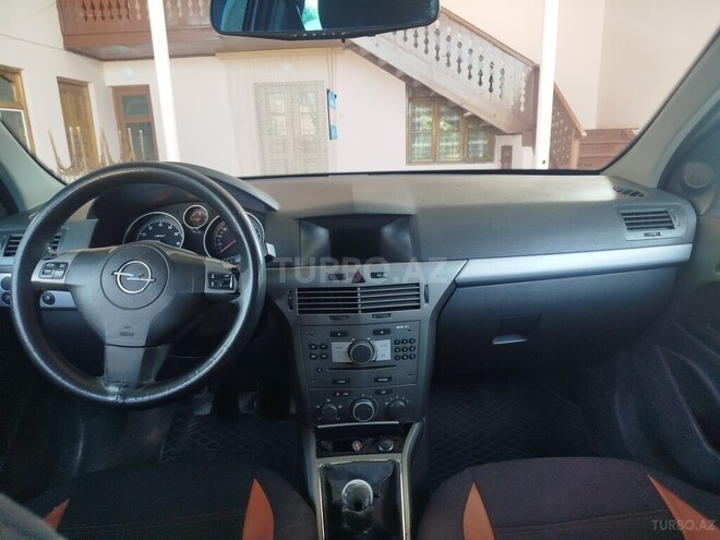 Opel Astra 2006, 260,000 km - 1.4 l - Gəncə