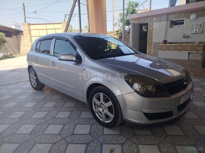 Opel Astra 2006, 260,000 km - 1.4 l - Gəncə