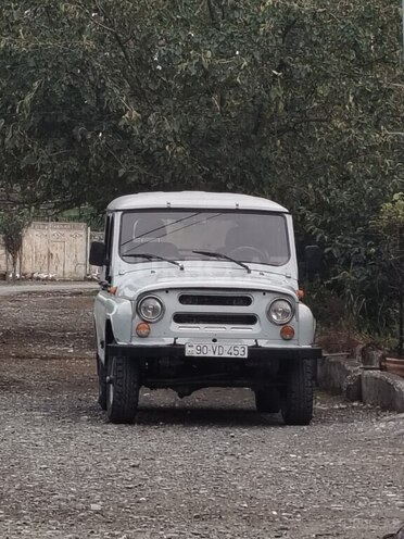 UAZ 469 2004, 100,000 km - 2.4 l - Qax