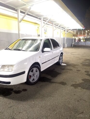Volkswagen Jetta 2001, 326,000 km - 1.8 l - Gəncə