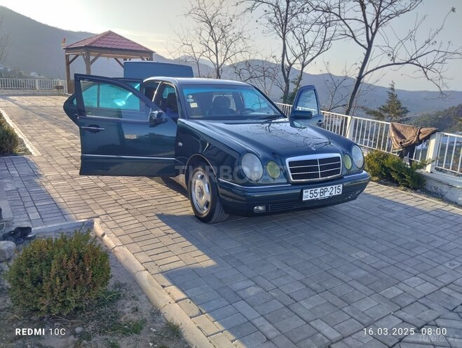 Mercedes E 240 1998, 280,000 km - 2.4 л - Şəki