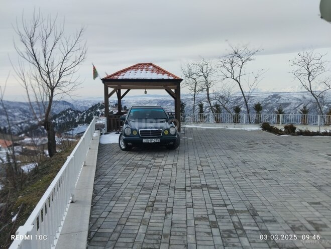 Mercedes E 240 1998, 280,000 km - 2.4 л - Şəki