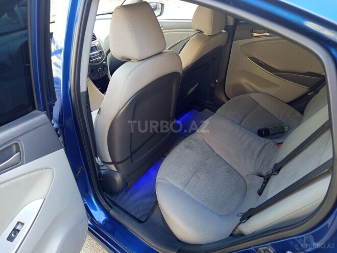 Hyundai Accent 2016, 233,000 km - 1.6 л - Bakı