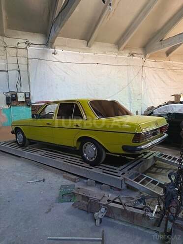 Mercedes  1977, 123,000 km - 3.0 l - Bakı