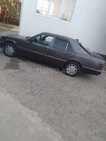 Mercedes  1993, 904,625 km - 2.0 l - İmişli