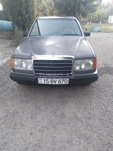 Mercedes  1993, 904,625 km - 2.0 l - İmişli