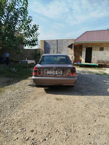Mercedes C 200 1997, 250,000 km - 2.2 l - Bakı
