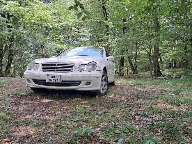 Mercedes  2004, 440,688 km - 2.6 л - Bakı