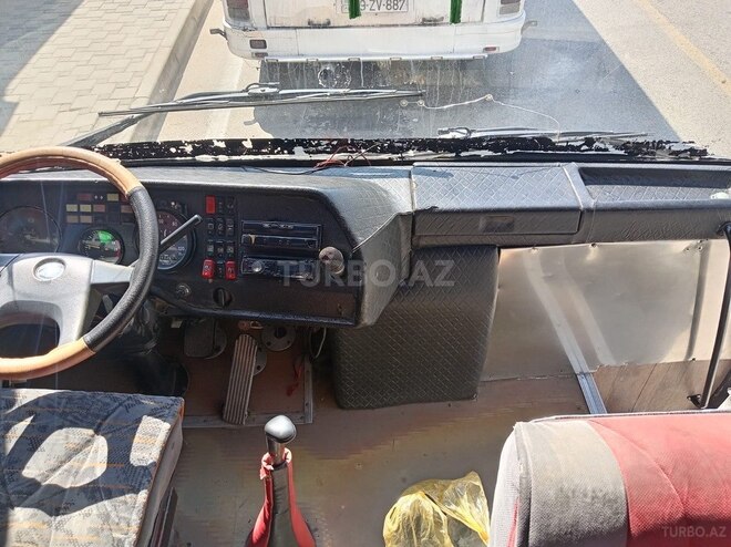 Mercedes  1992, 500,000 km - 12.0 l - Bakı