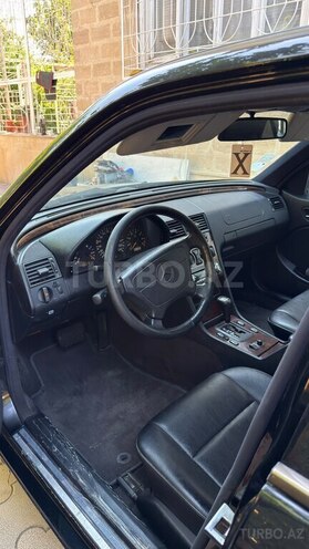 Mercedes C 200 1998, 226,000 km - 2.0 l - Salyan