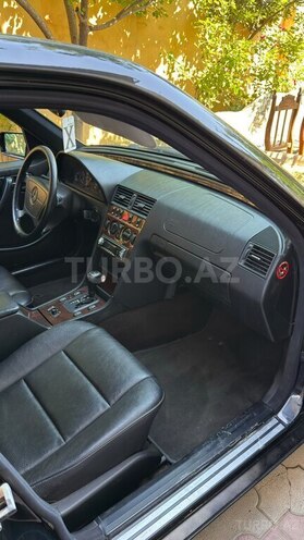Mercedes C 200 1998, 226,000 km - 2.0 l - Salyan