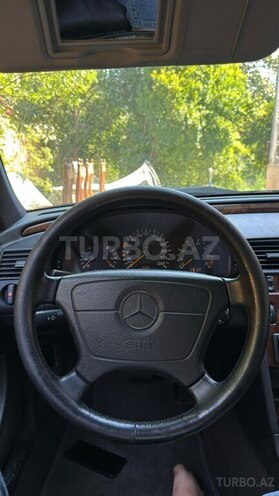 Mercedes C 200 1998, 226,000 km - 2.0 l - Salyan