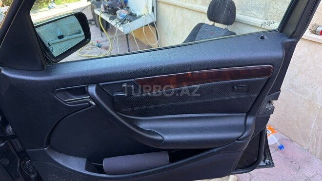 Mercedes C 200 1998, 226,000 km - 2.0 l - Salyan