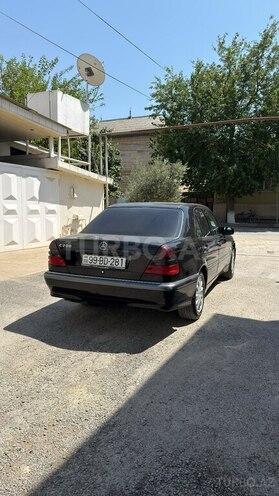 Mercedes C 200 1998, 226,000 km - 2.0 l - Salyan