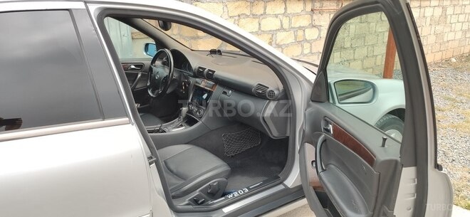 Mercedes C 240 2002, 288,000 km - 2.6 l - Gəncə