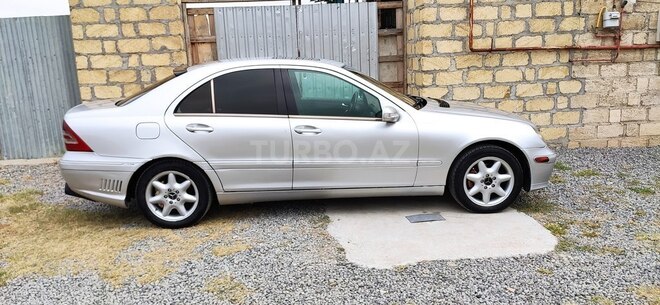 Mercedes C 240 2002, 288,000 km - 2.6 l - Gəncə
