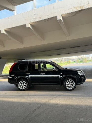 Nissan X-Trail 2013, 159,000 km - 2.5 l - Bakı