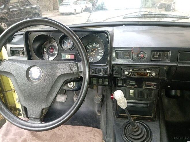 GAZ 24 1990, 500,000 km - 2.5 л - Bakı