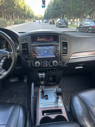 Mitsubishi Pajero 2008, 228,000 km - 3.0 l - Bakı