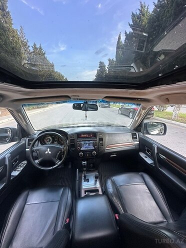 Mitsubishi Pajero 2008, 228,000 km - 3.0 l - Bakı