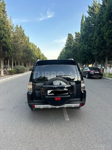 Mitsubishi Pajero 2008, 228,000 km - 3.0 l - Bakı