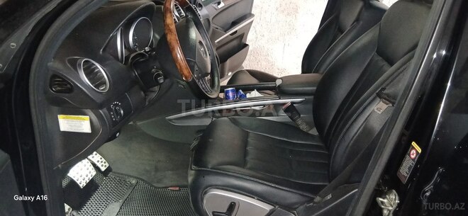 Mercedes  2005, 318,000 km - 5.0 л - Tovuz