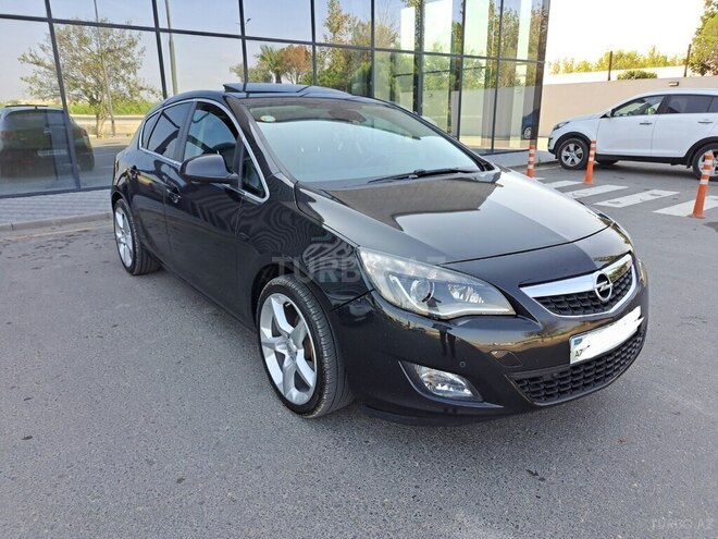 Opel Astra 2012, 265,000 km - 1.4 l - Bakı