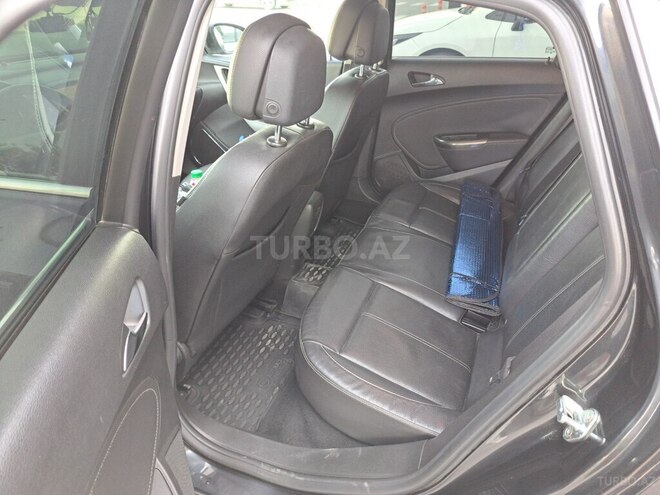 Opel Astra 2012, 265,000 km - 1.4 l - Bakı