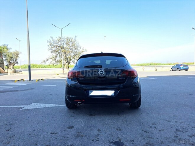 Opel Astra 2012, 265,000 km - 1.4 l - Bakı