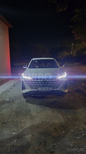 Changan  2025, 10,400 km - 1.5 l - Bakı