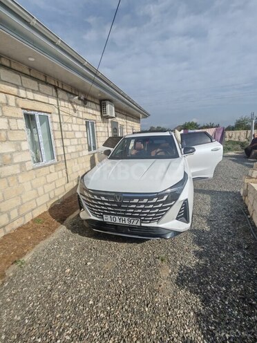 Changan  2025, 10,400 km - 1.5 l - Bakı