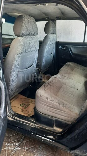 GAZ 3110 2003, 310,000 km - 2.3 l - Salyan