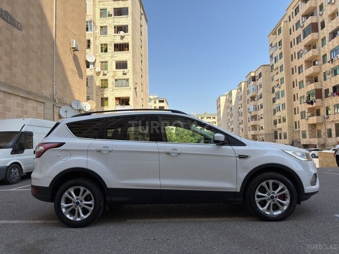 Ford Escape 2017, 129,000 km - 1.5 l - Bakı