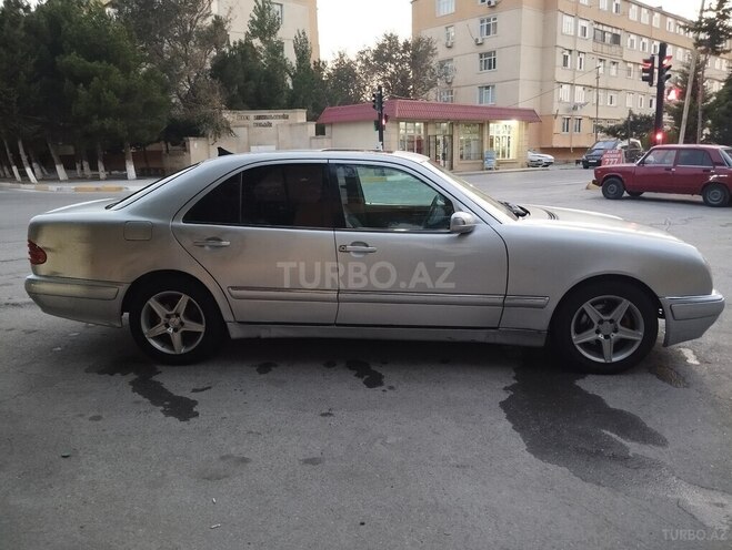 Mercedes E 220 1997, 375,000 km - 2.2 l - Sumqayıt