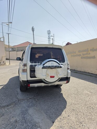 Mitsubishi Pajero 2007, 183,000 km - 3.0 l - Bakı