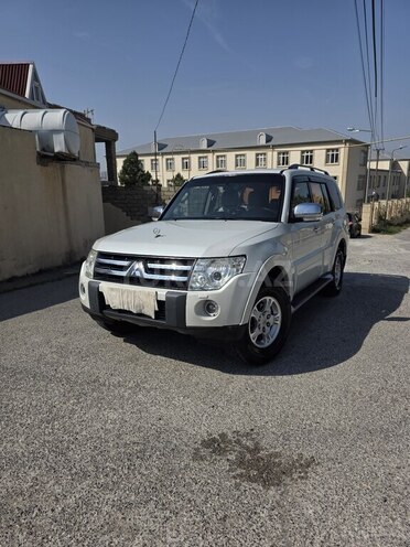Mitsubishi Pajero 2007, 183,000 km - 3.0 l - Bakı